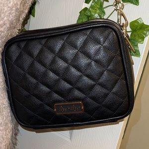 Itzy ritzy crossbody diaper bag